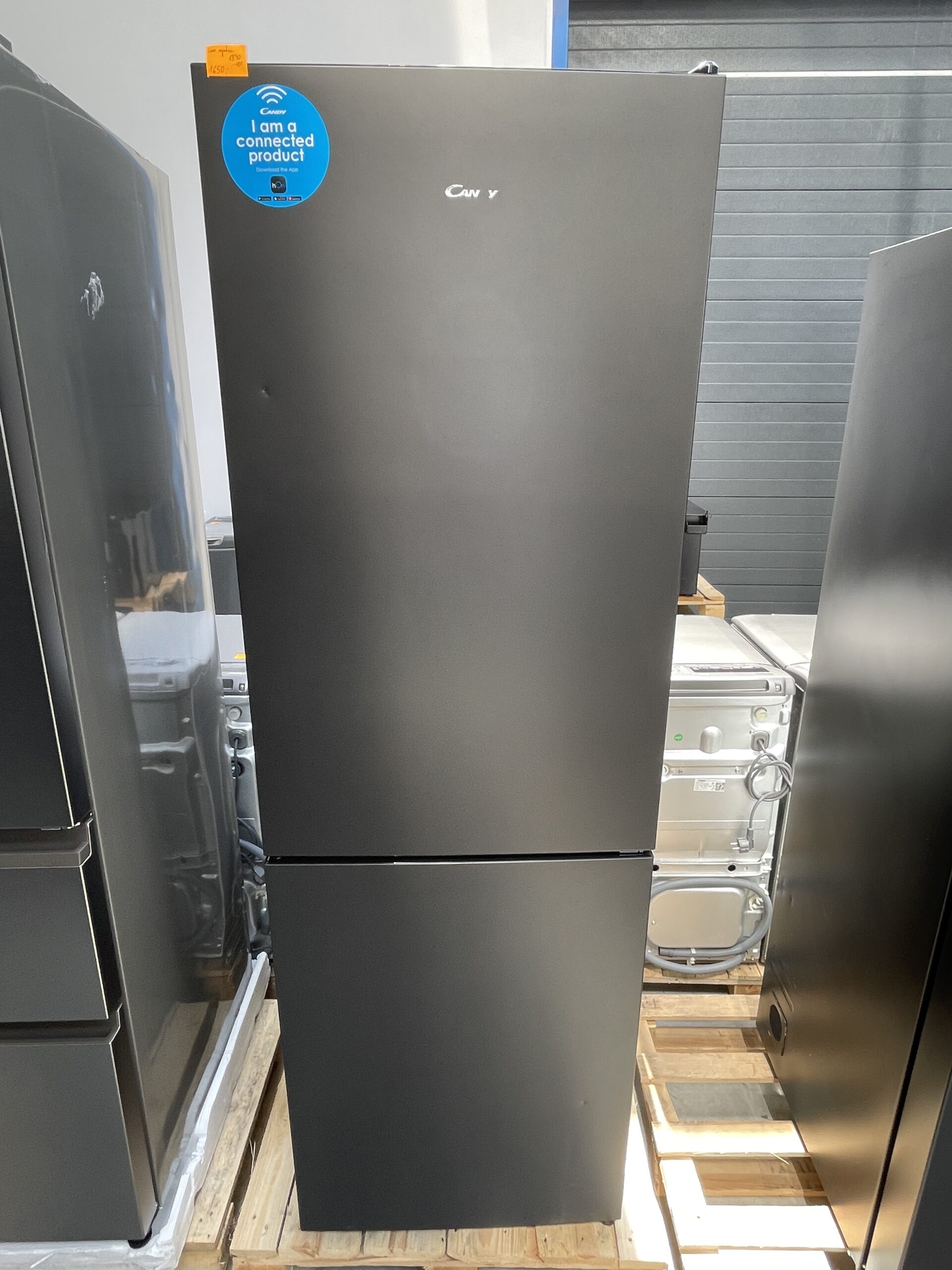 Lodówka Candy Fresco CCE4T618EB Pełny No Frost 185cm Szuflada z kontrolą wilgotności Zdalne sterowanie Czarny