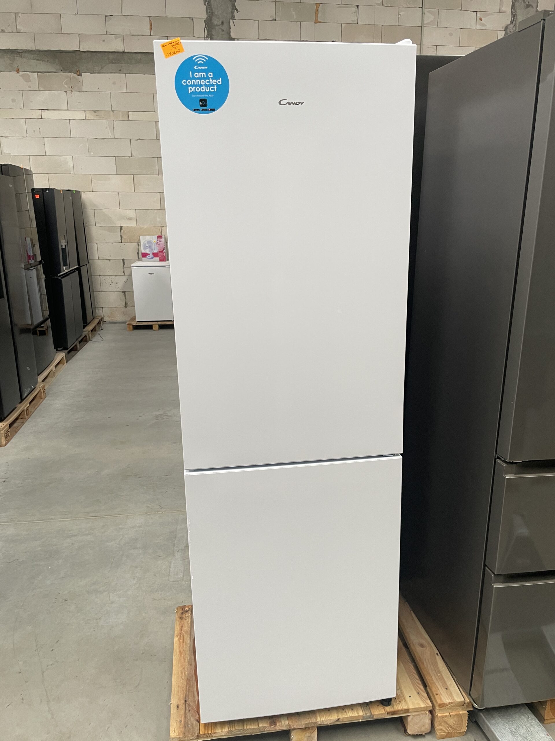 Lodówka Candy Fresco CCE4T618EW Pełny No Frost 185cm Szuflada z kontrolą wilgotności Zdalne sterowanie Biały