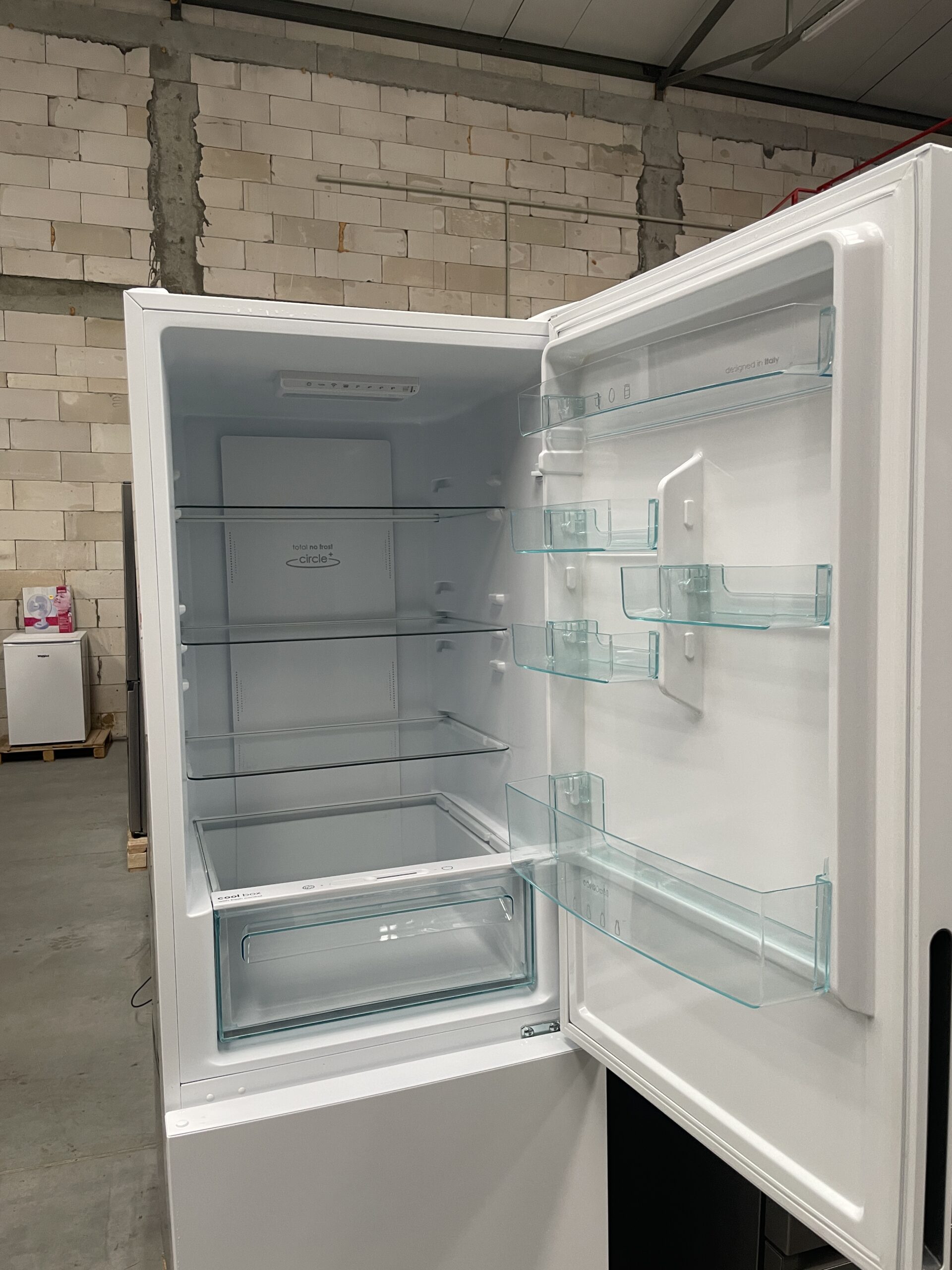 Lodówka Candy Fresco CCE4T618EW Pełny No Frost 185cm Szuflada z kontrolą wilgotności Zdalne sterowanie Biały - Image 2