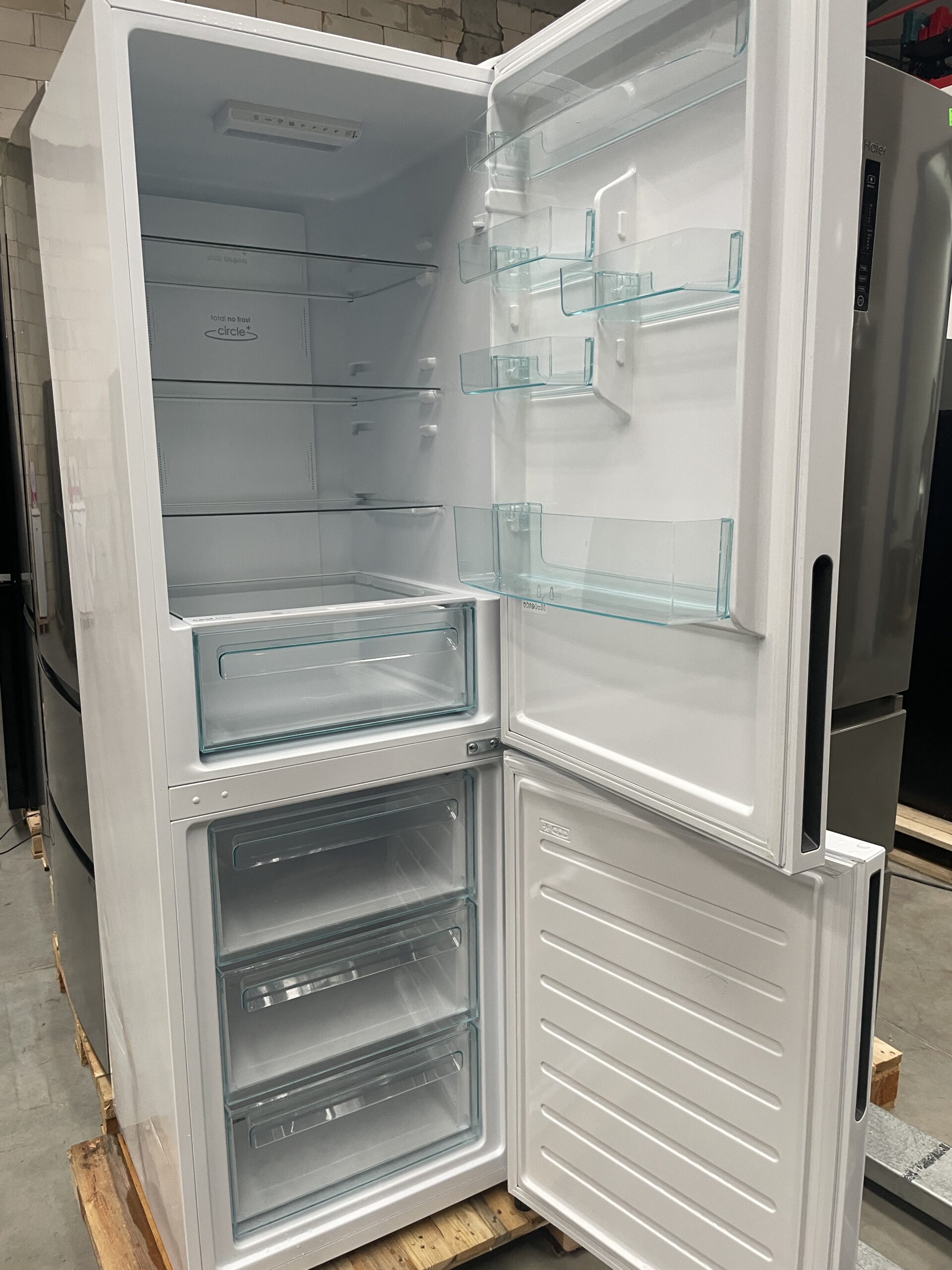 Lodówka Candy Fresco CCE4T618EW Pełny No Frost 185cm Szuflada z kontrolą wilgotności Zdalne sterowanie Biały - Image 4