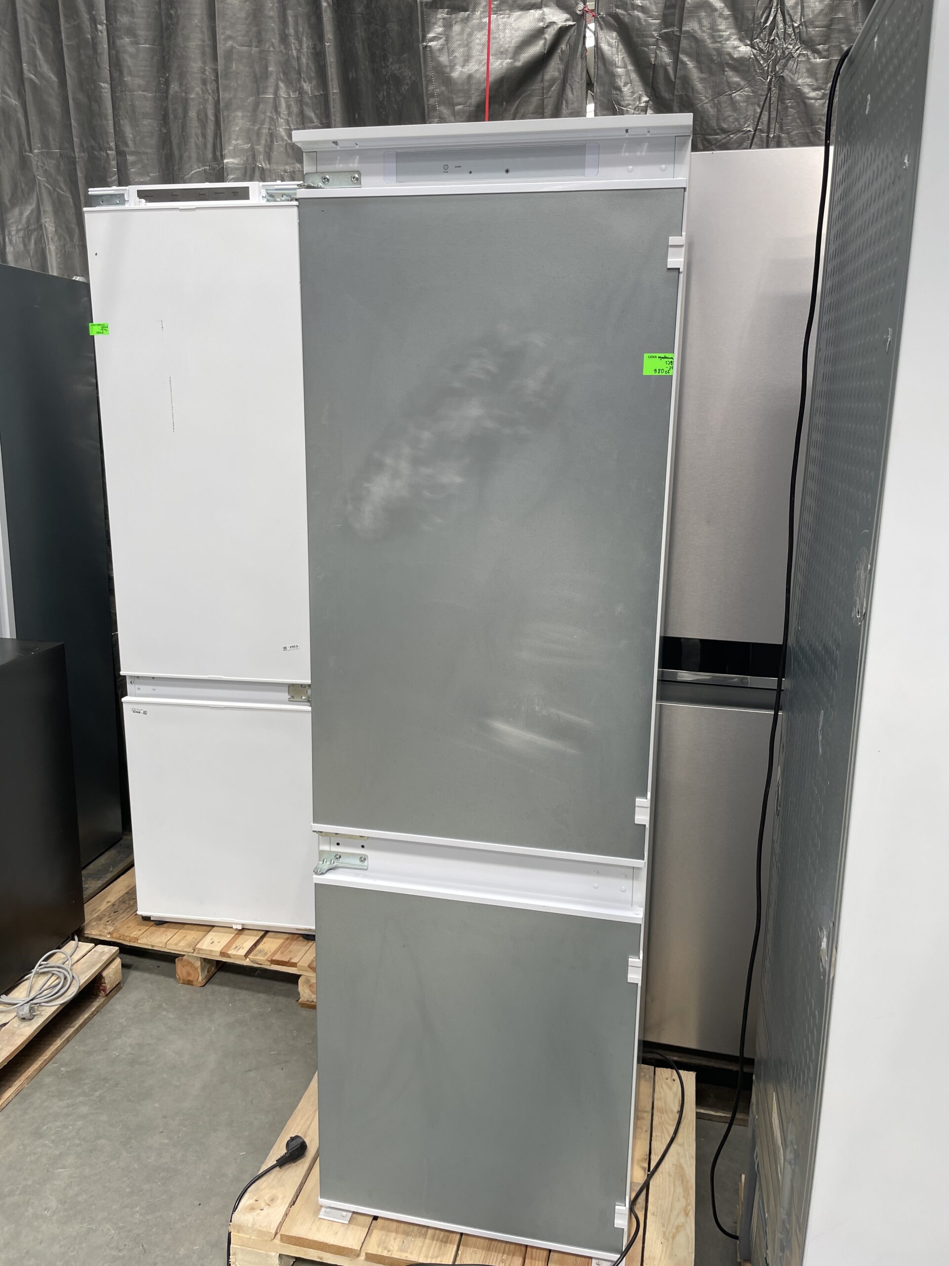 Lodówka Candy CBL3518F 177,2cm Zdalne sterowanie