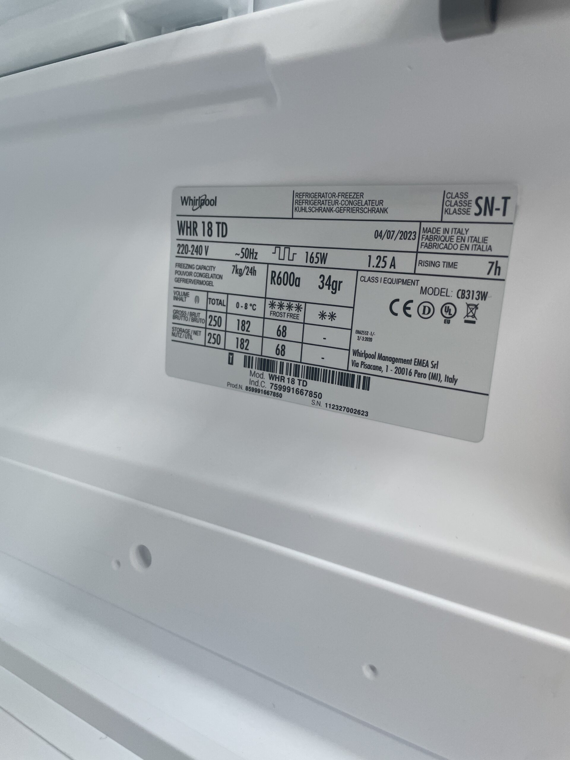 Lodówka-zamrażarka Whirlpool WHR 18 TD do zabudowy 250 LD biała - Image 4