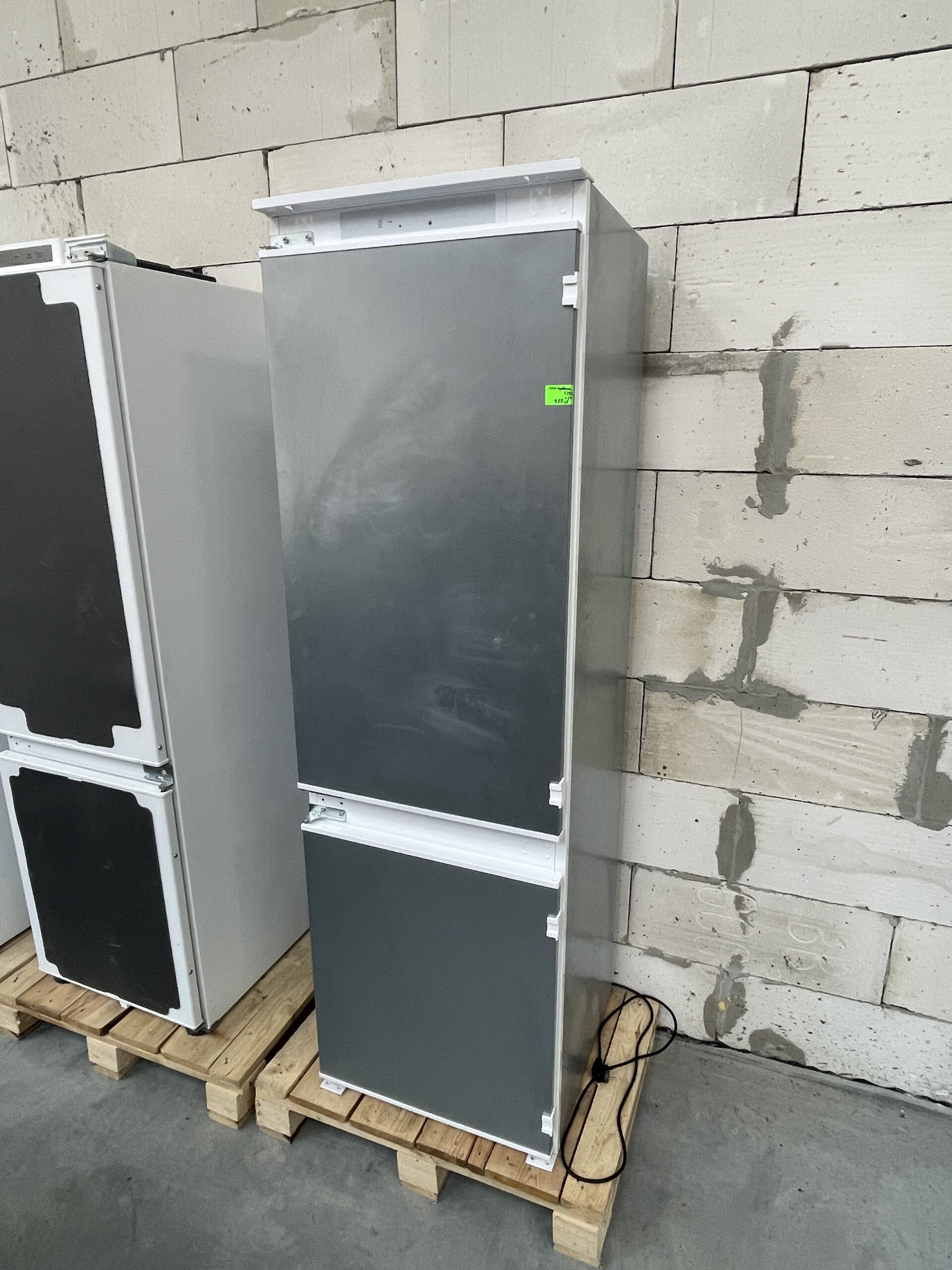 Lodówka Candy CBL3518F 177,2cm Zdalne sterowanie