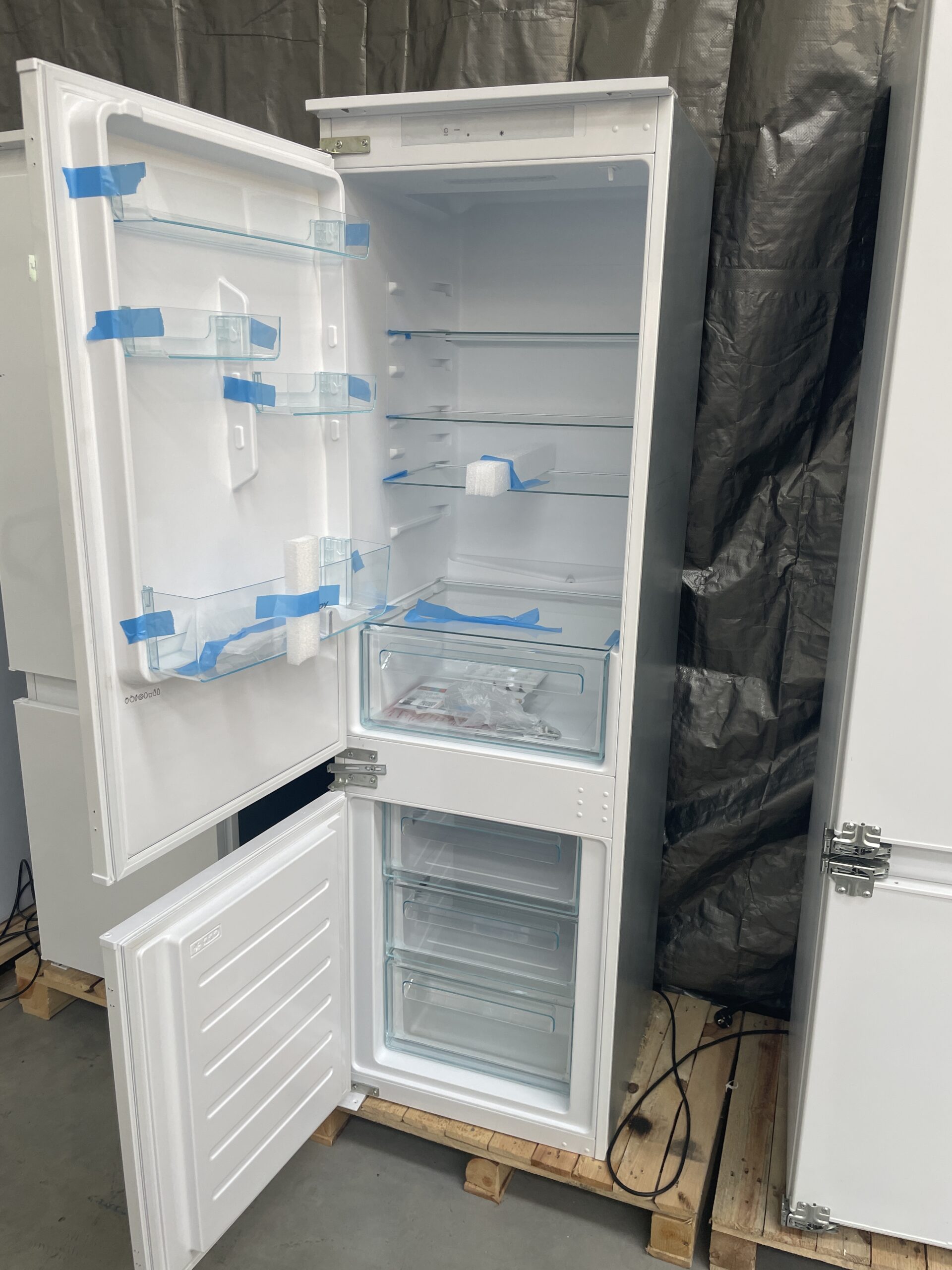 Lodówka Candy CBL3518F 177,2cm Zdalne sterowanie - Image 3