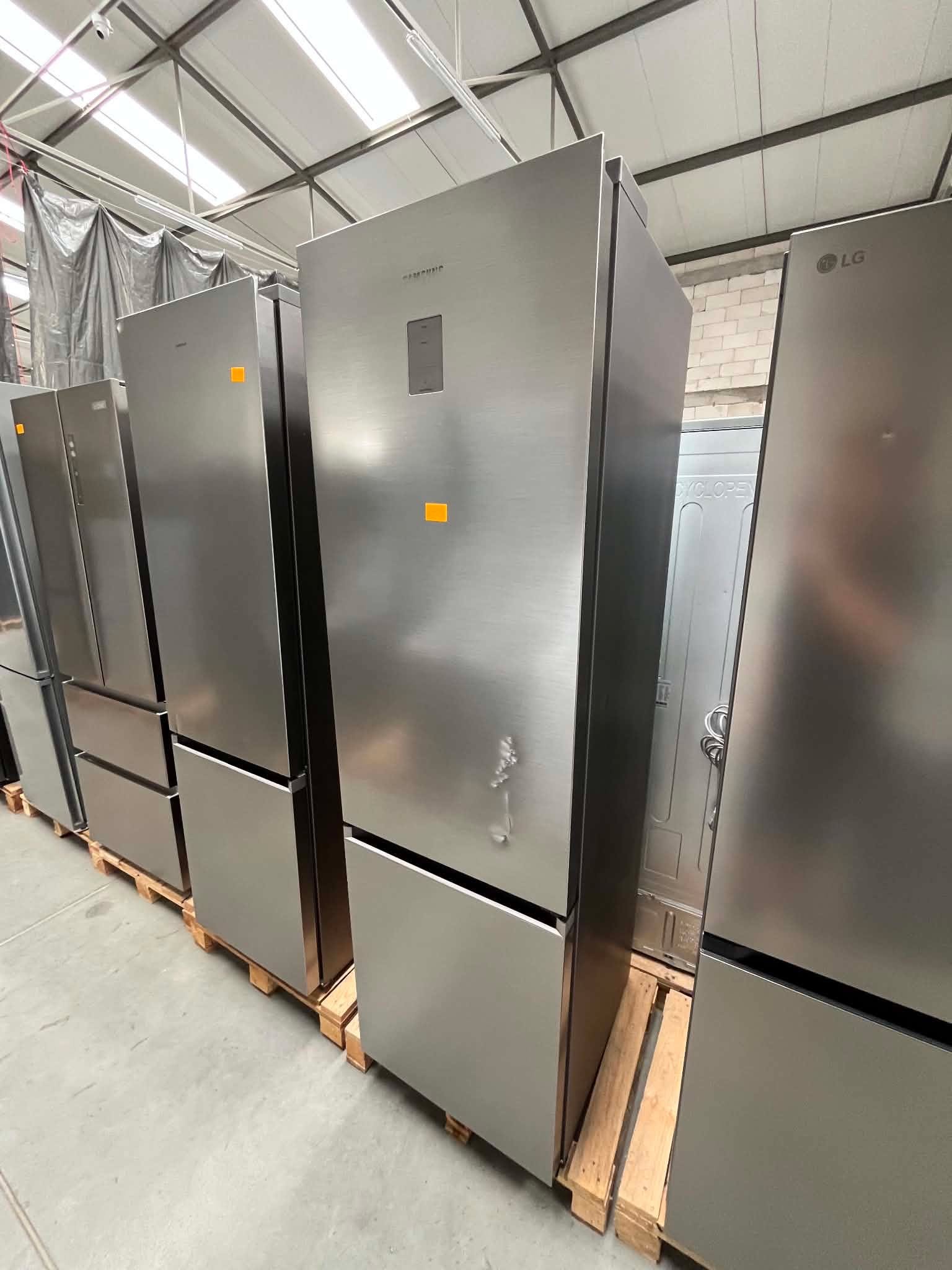 Lodówka Samsung RB38C775CS9 No Frost 203 cm 35 dB Szary - obrazek 3