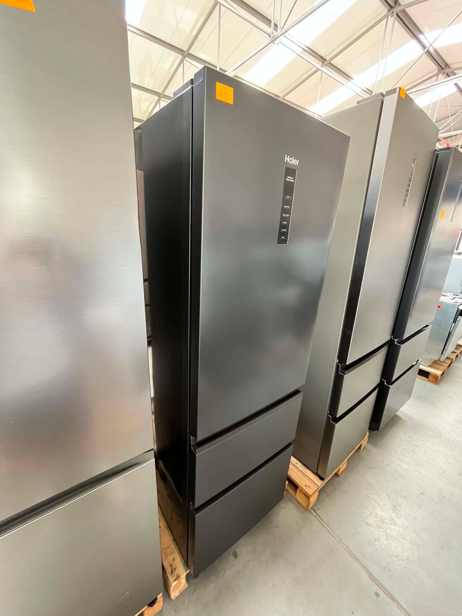 Lodówka Haier HTW5618ENPT 3D No Frost 185 cm czarna - obrazek 5