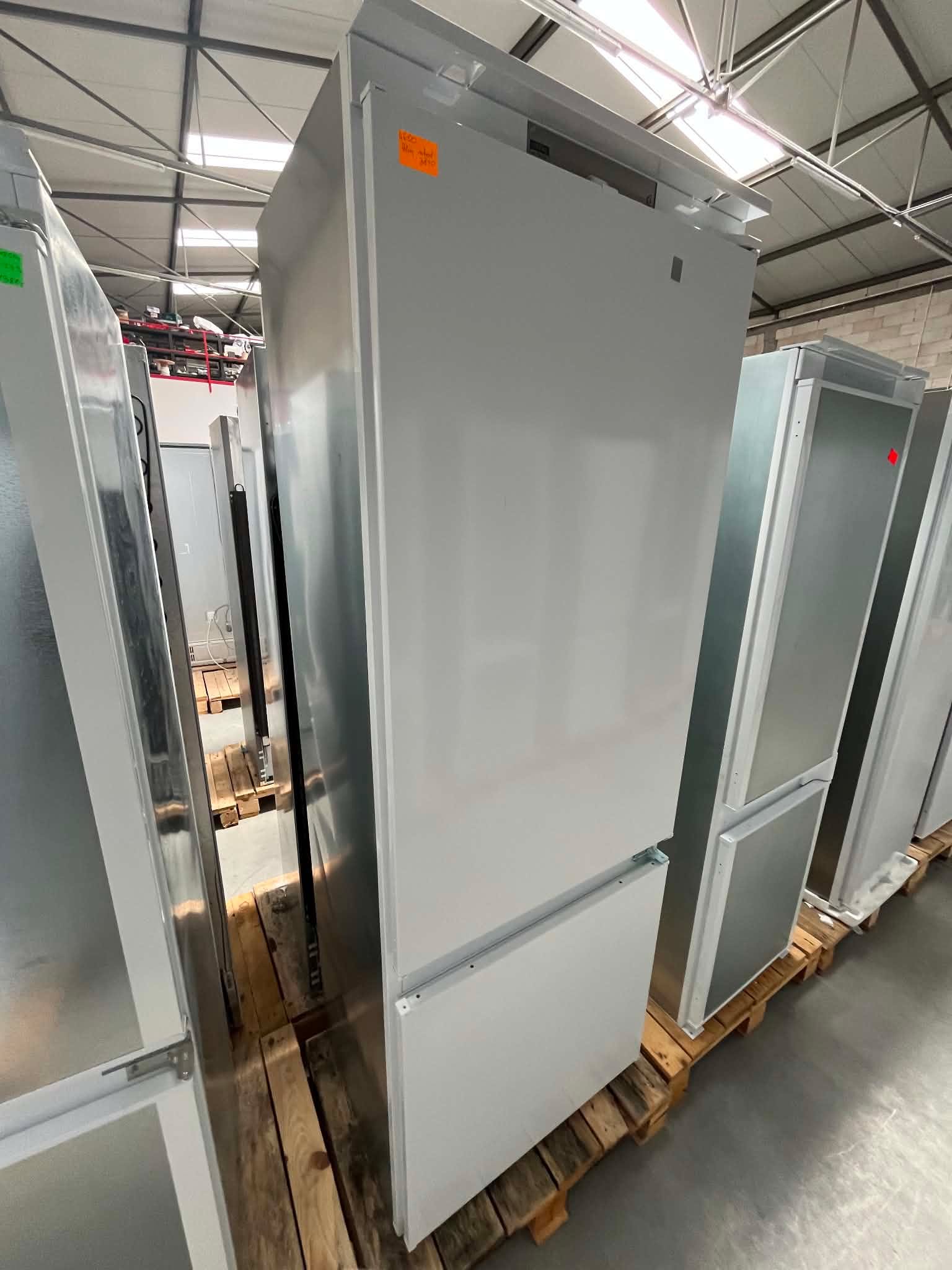 Lodówka do zabudowy Whirlpool WH SP70 T232 P 32 dB - obrazek 6