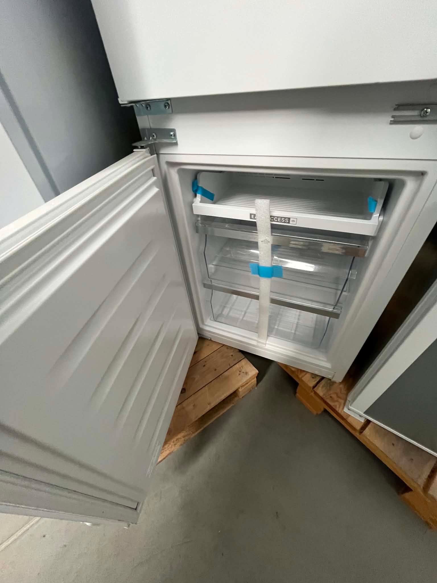 Lodówka do zabudowy Whirlpool WHC18 T573 No Frost 250L 32 dB - obrazek 4
