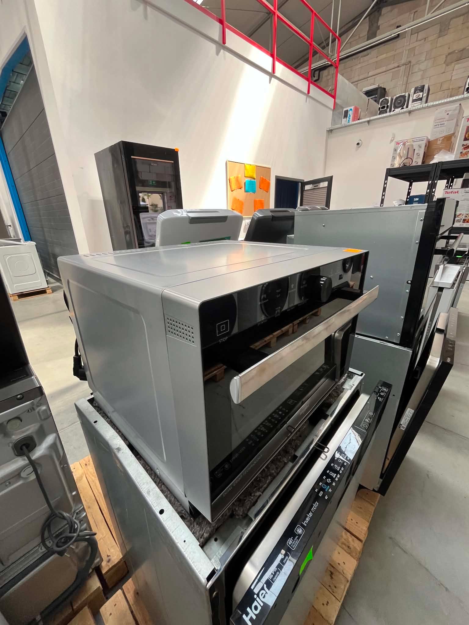 Kuchenka mikrofalowa wolnostojąca Whirlpool MWP 338 SB - obrazek 7