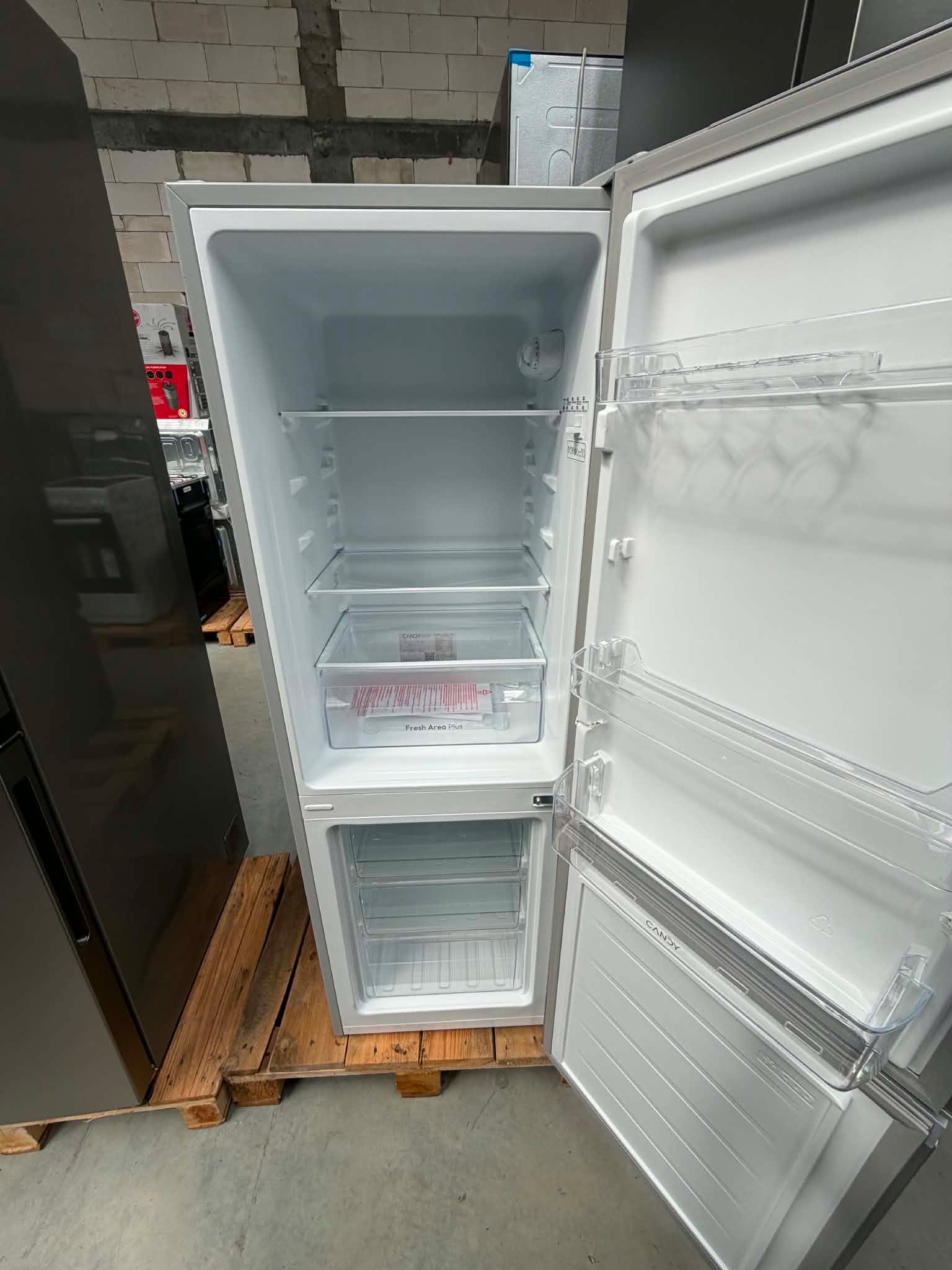 Lodówka Candy CCG1L314ES 157L 144 Cm 39 dB Srebrny - obrazek 5