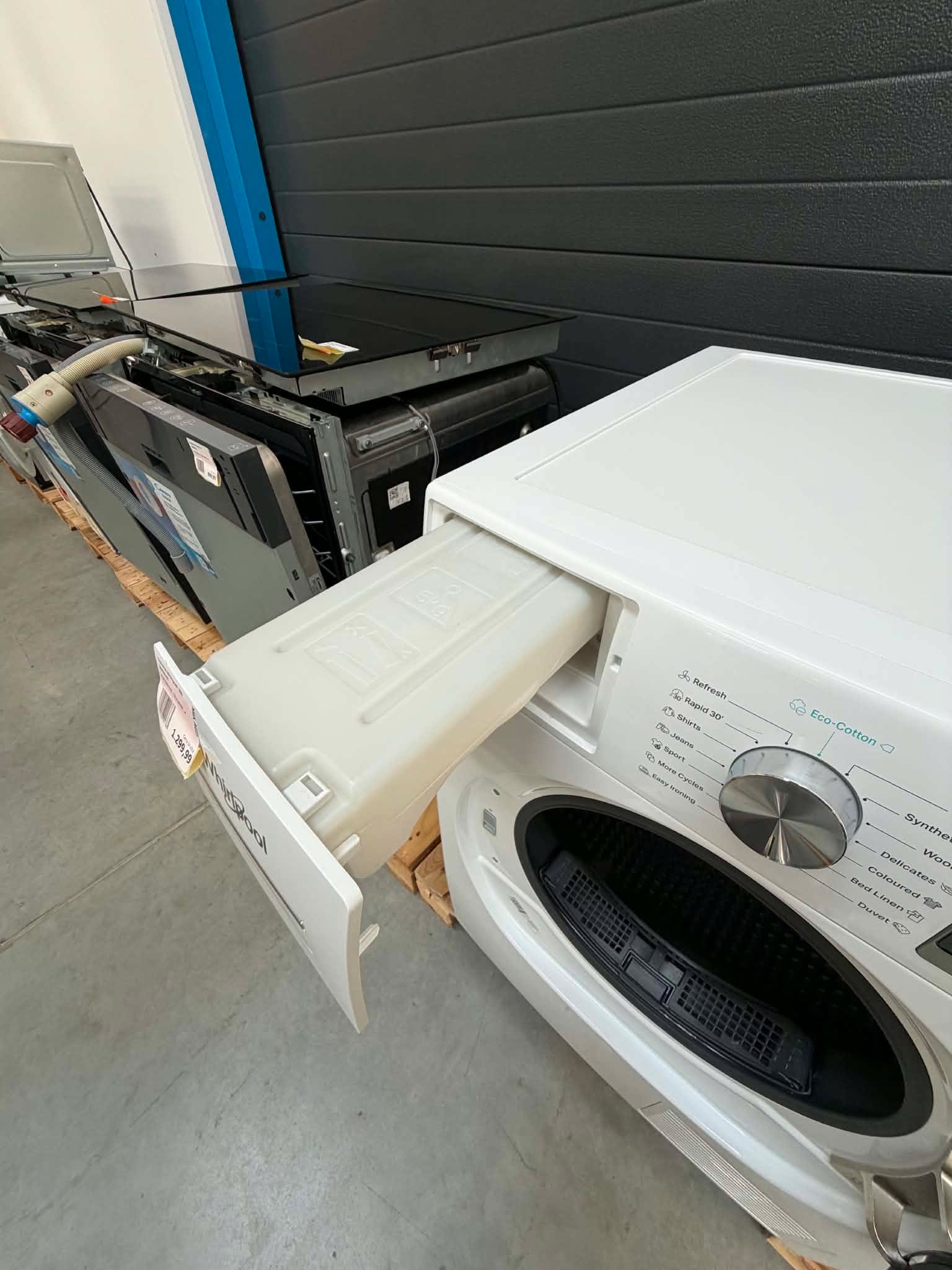 Suszarka kondensacyjna Whirlpool W6 D94WB EE Supreme Silence 62 dB biały - obrazek 4