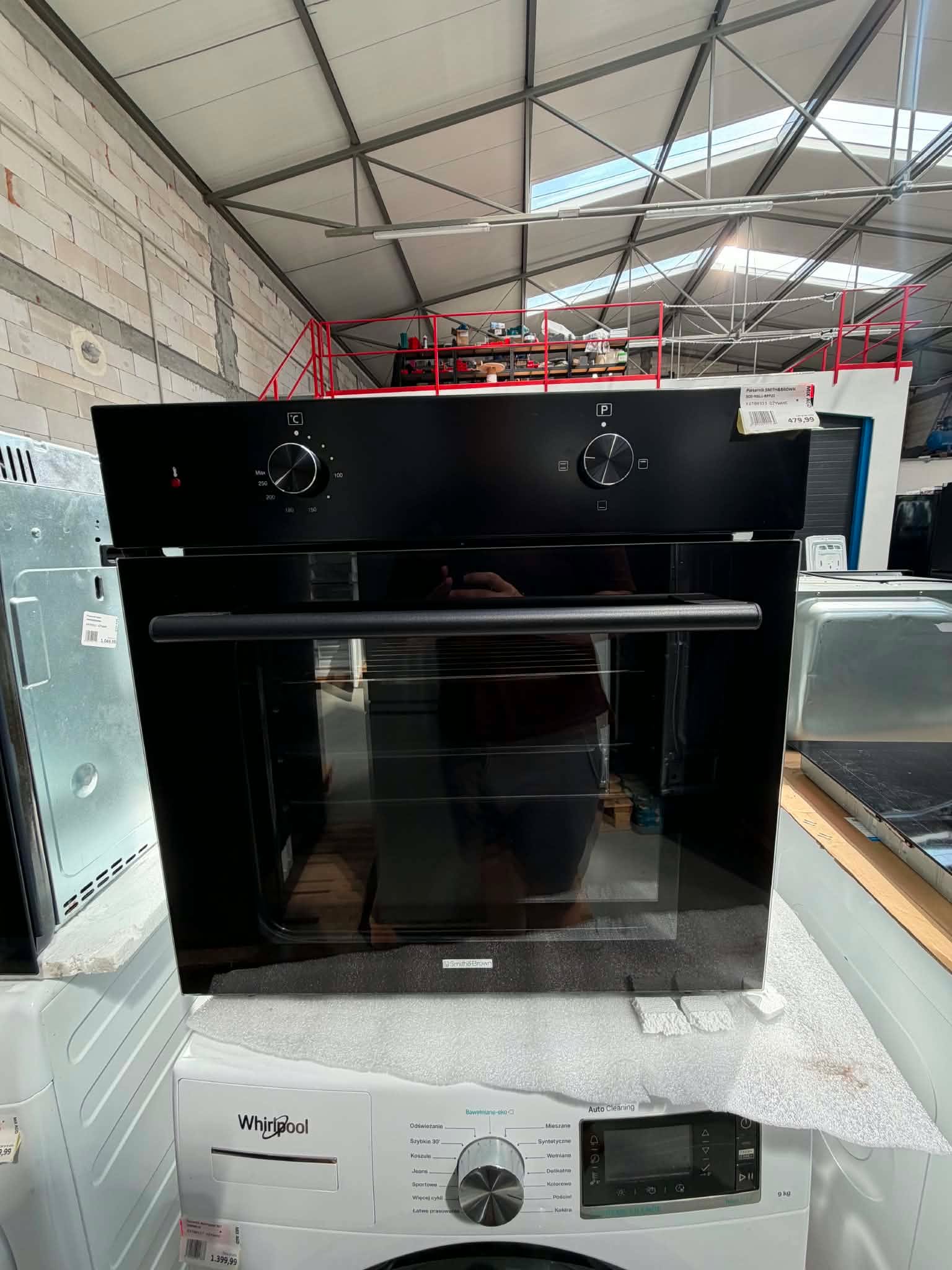 PIEKARNIK DO ZABUDOWY KOMPAKTOWY ELEKTRYCZNY 54L CZARNY 60cm - obrazek 8
