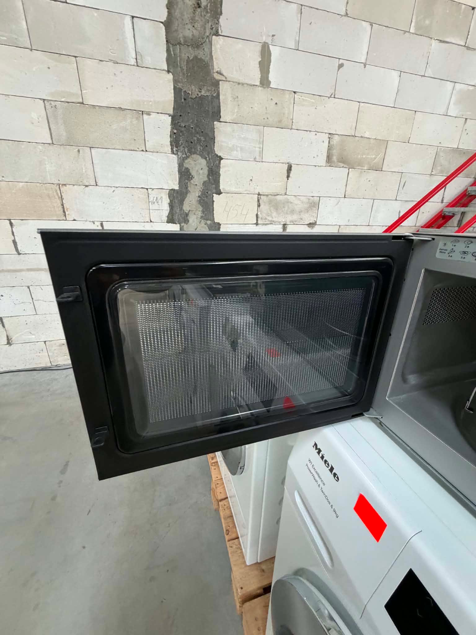Kuchenka mikrofalowa Whirlpool MCP349SL - obrazek 7
