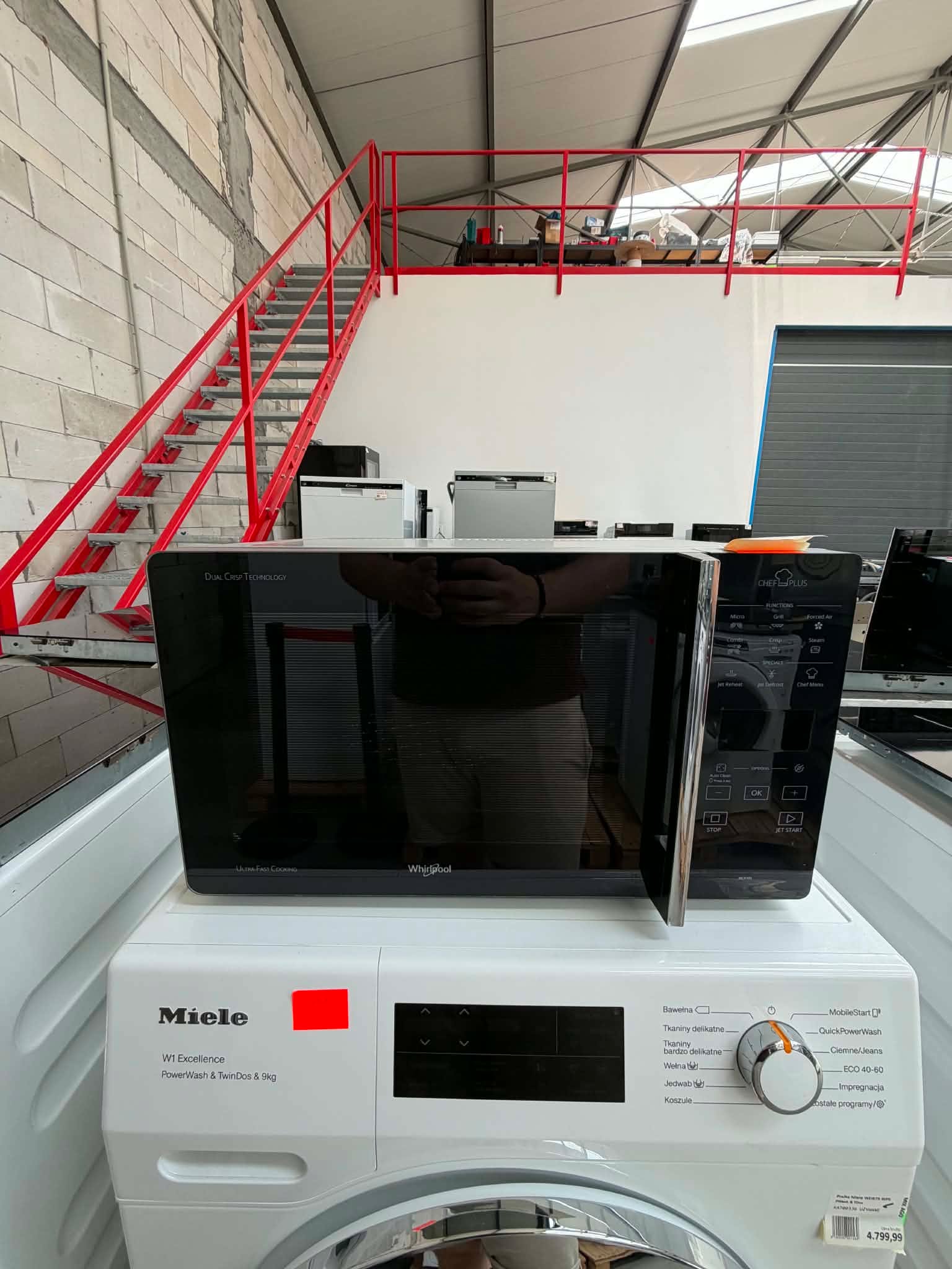 Kuchenka mikrofalowa Whirlpool MCP349SL - obrazek 2